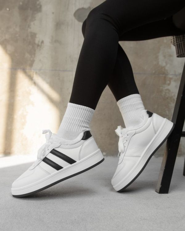 Зимние женские кроссовки white /black JH130-3 ВТ0498