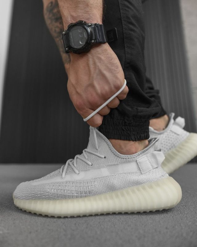 Мужские кроссовки yzy grey/whiite РА5047