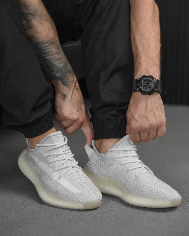 Мужские кроссовки yzy grey/whiite РА5047