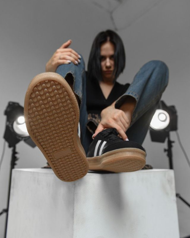 Женские кроссовки Campus black/white НП4931