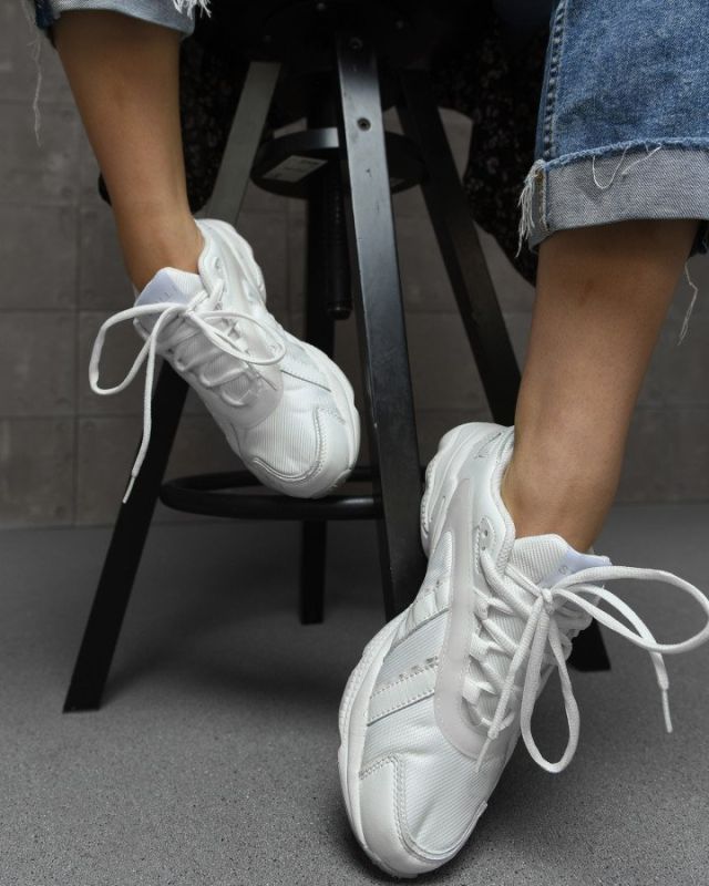 Жіночі кросівки pure white РА5008
