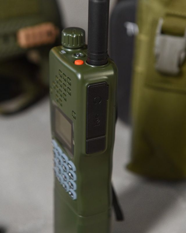 Радиостанция портативная тактическая двух диапазонная. a833 Рация Baofeng AR-152   ВТ3737