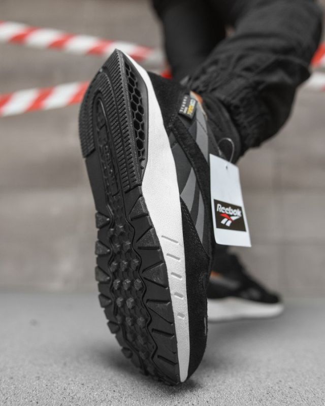 Мужские кроссовки black/ medium classik grey  ВТ3913