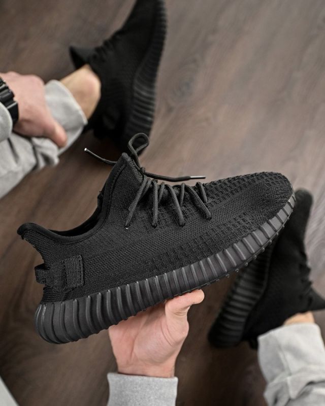 Мужские кроссовки izi   total black