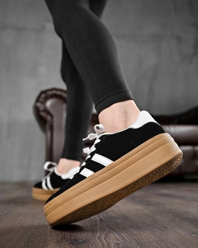Жіночі кросівки crosti black /white НП4535