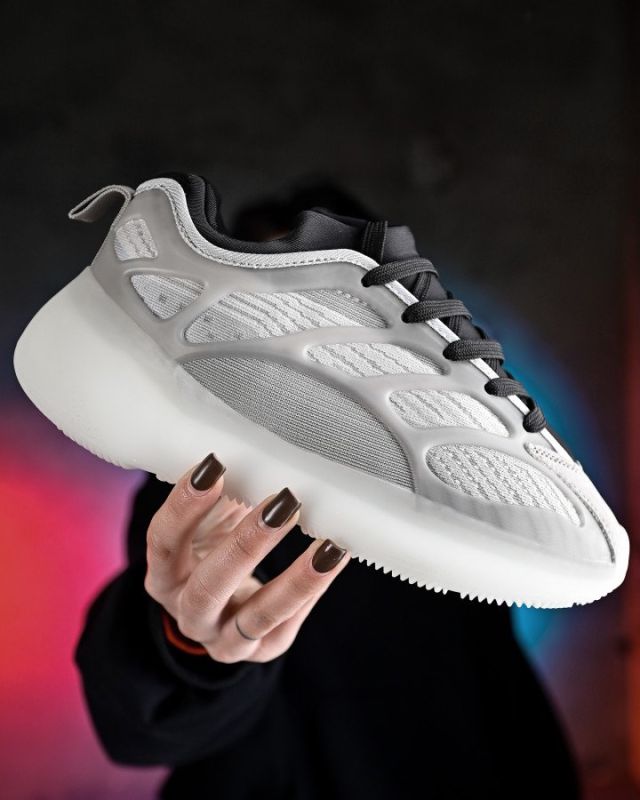 Женские кроссовки white black ОР6374