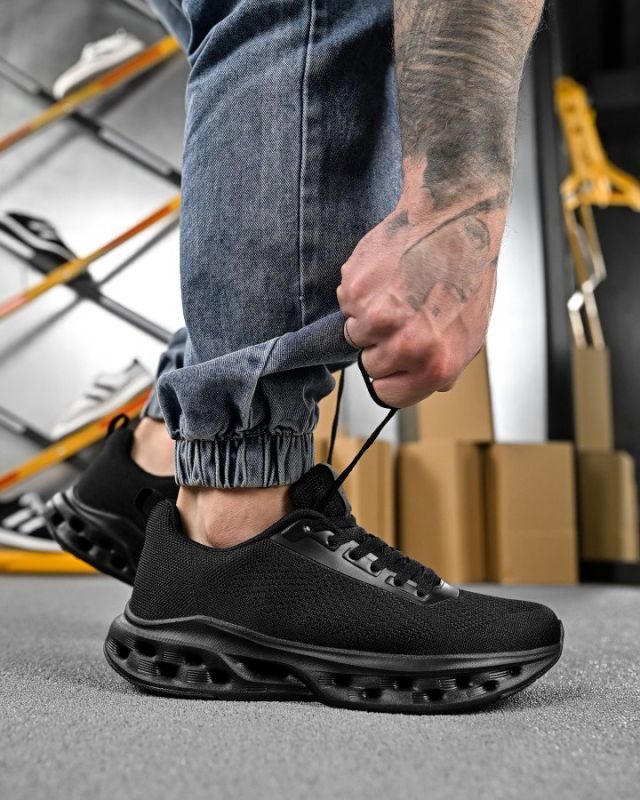 Мужские кроссовки TRAXION BLACK ДЛ6544