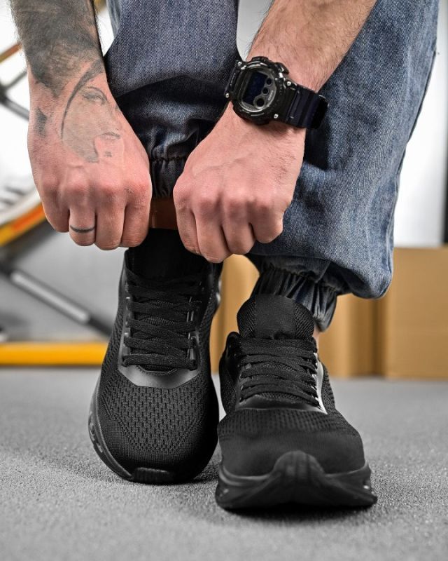 Мужские кроссовки TRAXION BLACK ДЛ6544