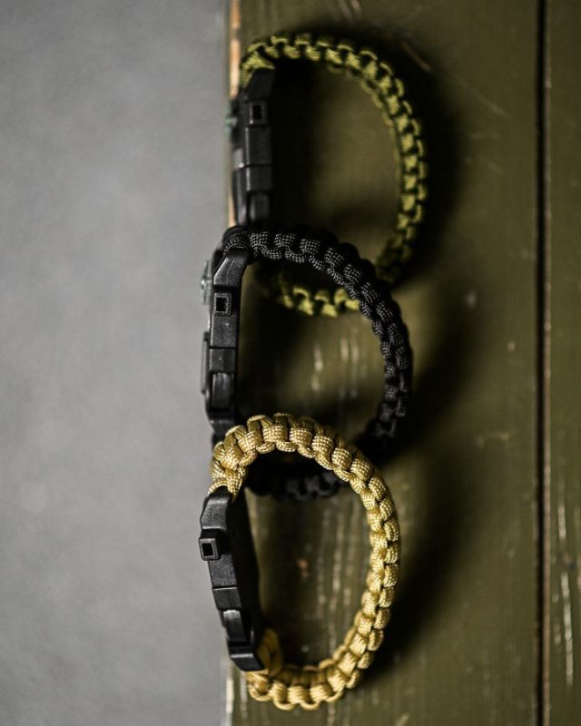 PARACORD БРАСЛЕТ З ВИСКОРЕМ, КОМПАСОМ ТА СВИСТКОМ ЧЕРНЫЙ