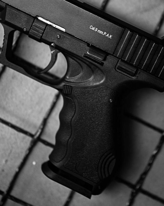 Стартовий пістолет Blow TR 17 Black ДЛ7110