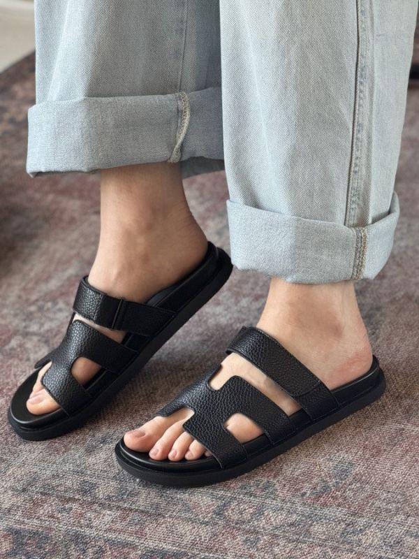 Женские тапки Herni black ДЛ7289