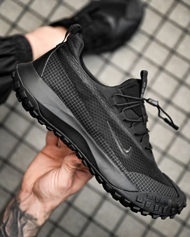 Мужские кроссовки SPIRIT total black  НП5155