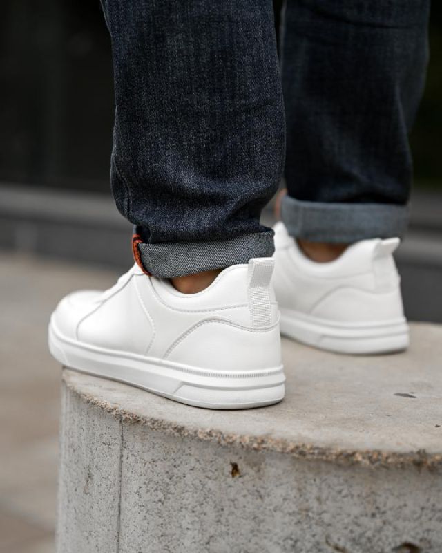 Чоловічі кросівки basik white ПП8033