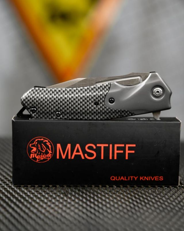 Нож выкидной Mastiff carbon ВТ4766