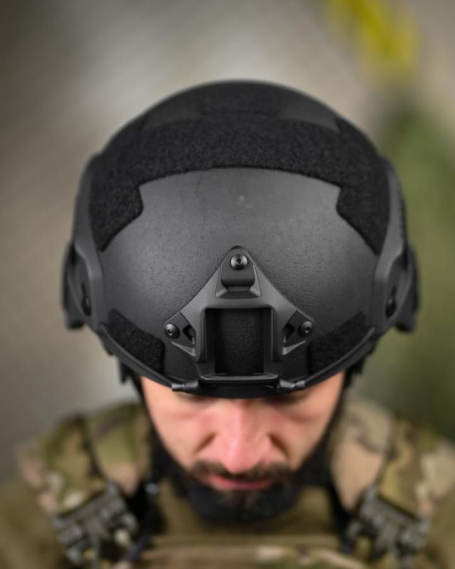 Шлем Helmet black ТР6741