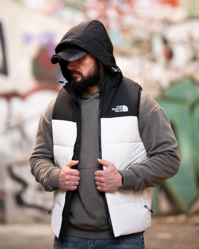 Мужская жилетка  TNF ch/b ТР6807