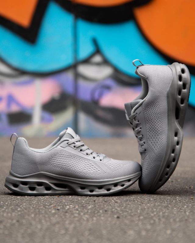 Чоловічі кросівки TRAXION grey ВТ4741