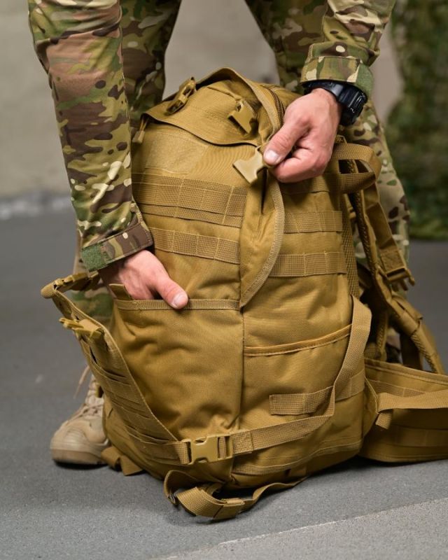 РЮКЗАК З ТРИМАЧЕМ ДЛЯ ШЛЕМУ BADGER OUTDOOR GUNNY 45Л РН3122