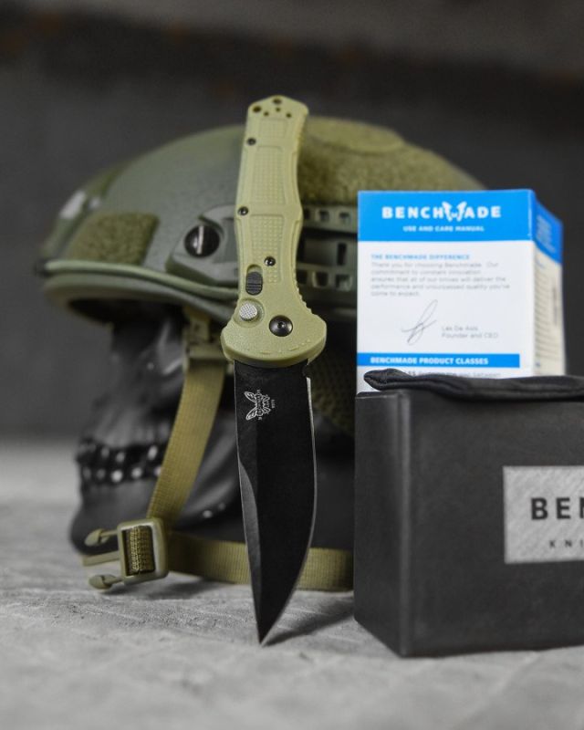 Нож выкидной Benchmade olive ВТ4764