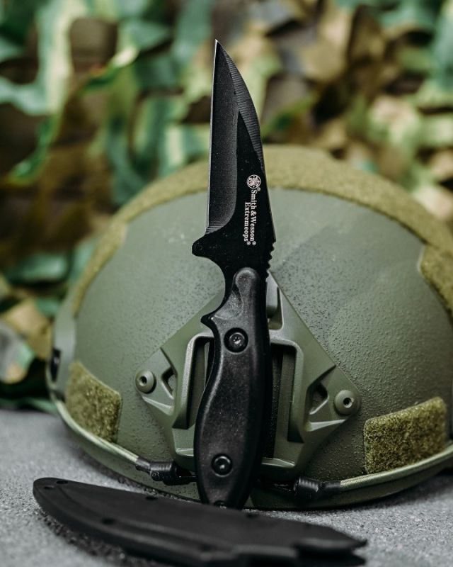 Нож Smith & Wesson black ДЛ6510